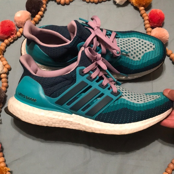 Adidas Ultraboost - Picture 2 of 8
